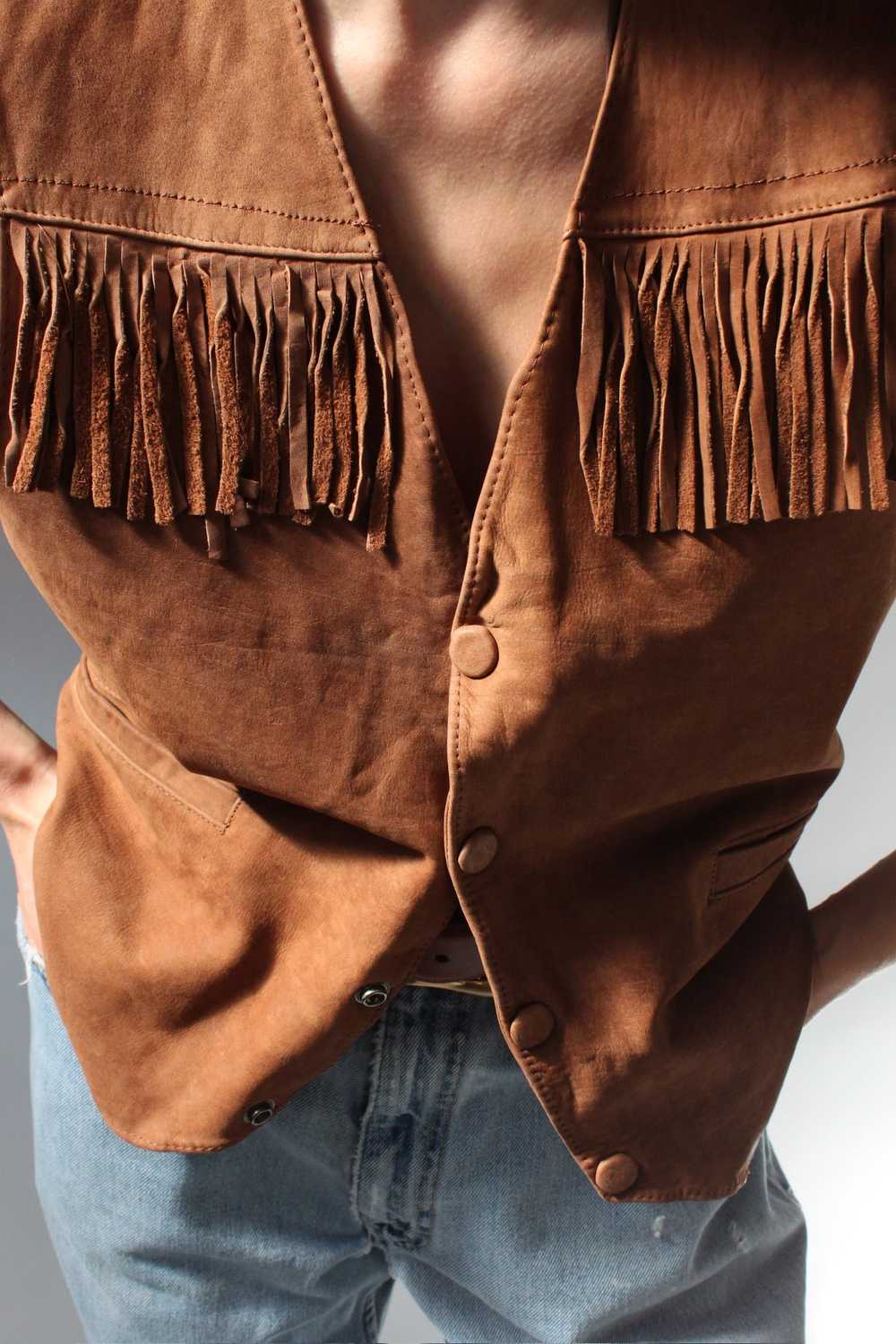 Vintage Lee Chestnut Fringe Leather Vest - image 4