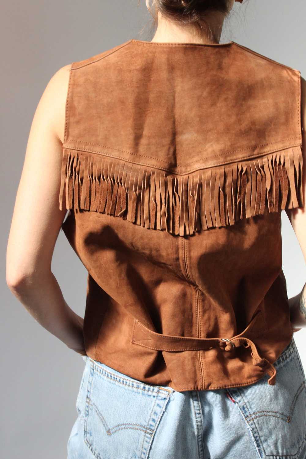 Vintage Lee Chestnut Fringe Leather Vest - image 5