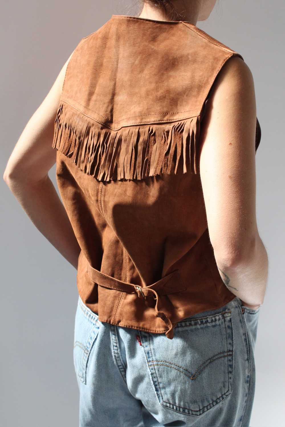 Vintage Lee Chestnut Fringe Leather Vest - image 6