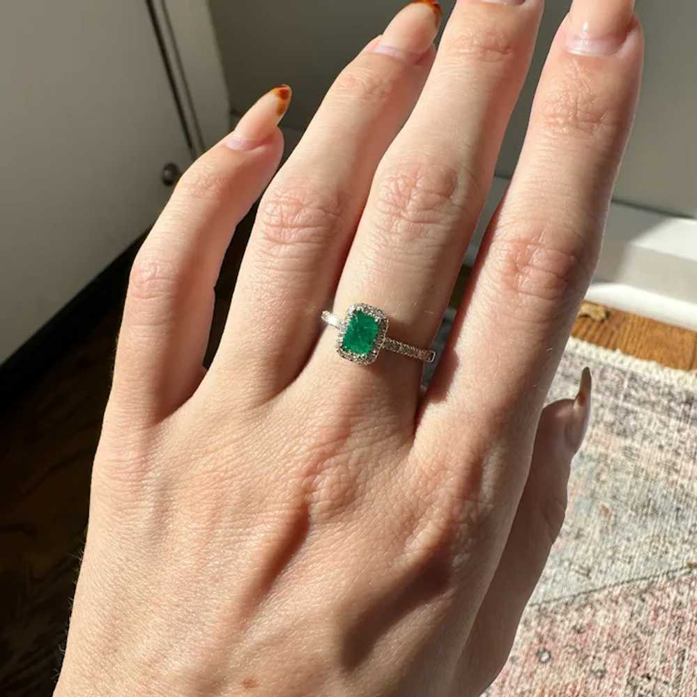 Colombian Emerald Ring w Earth Mined Diamonds in … - image 2