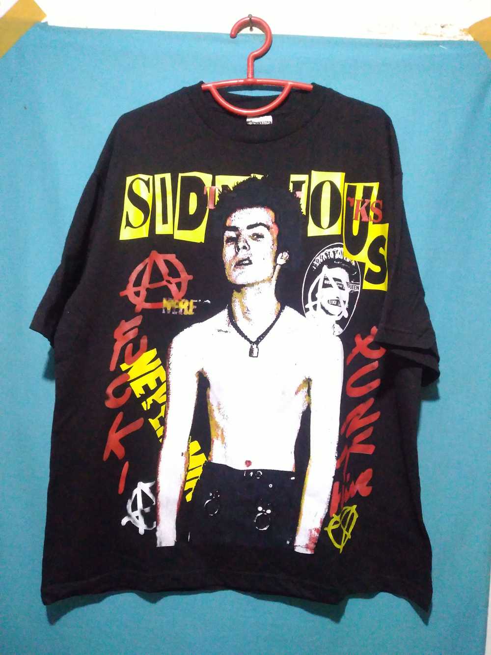 Rock Band × Rock T Shirt SID VICIOUS sek pistol b… - image 1