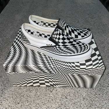 END × Vans END. x Vans OG Classic Slip On LX ‘Vert