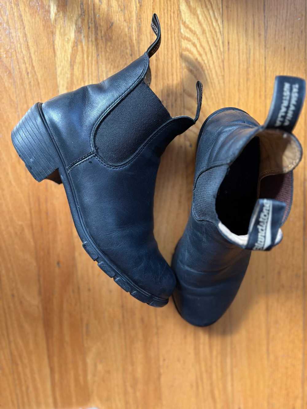 Blundstone Heeled black boot (9.5) | Used,… - image 3