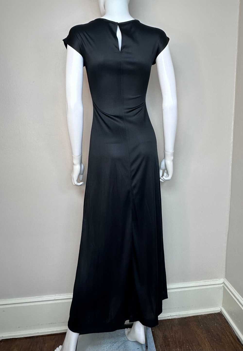 1970s Vampy Black Maxi Dress with Scalloped Sheer… - image 5