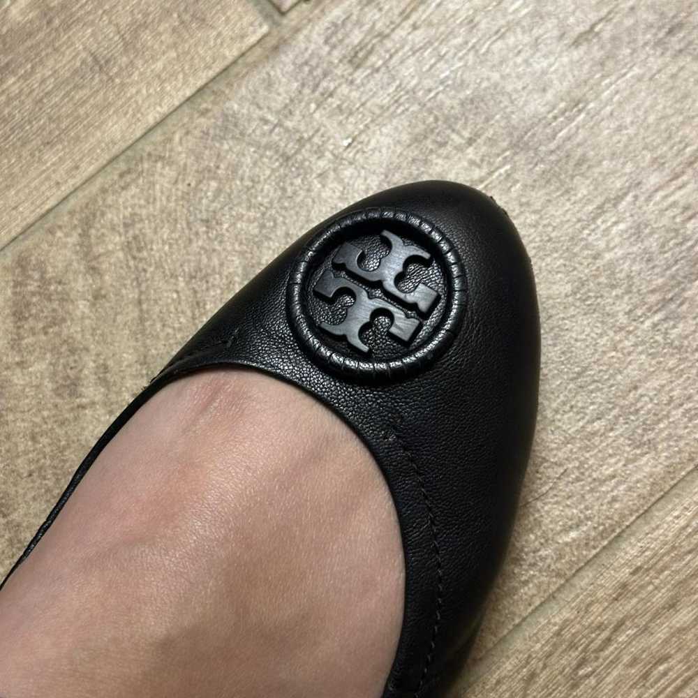 Tory Burch Leather flats - image 5