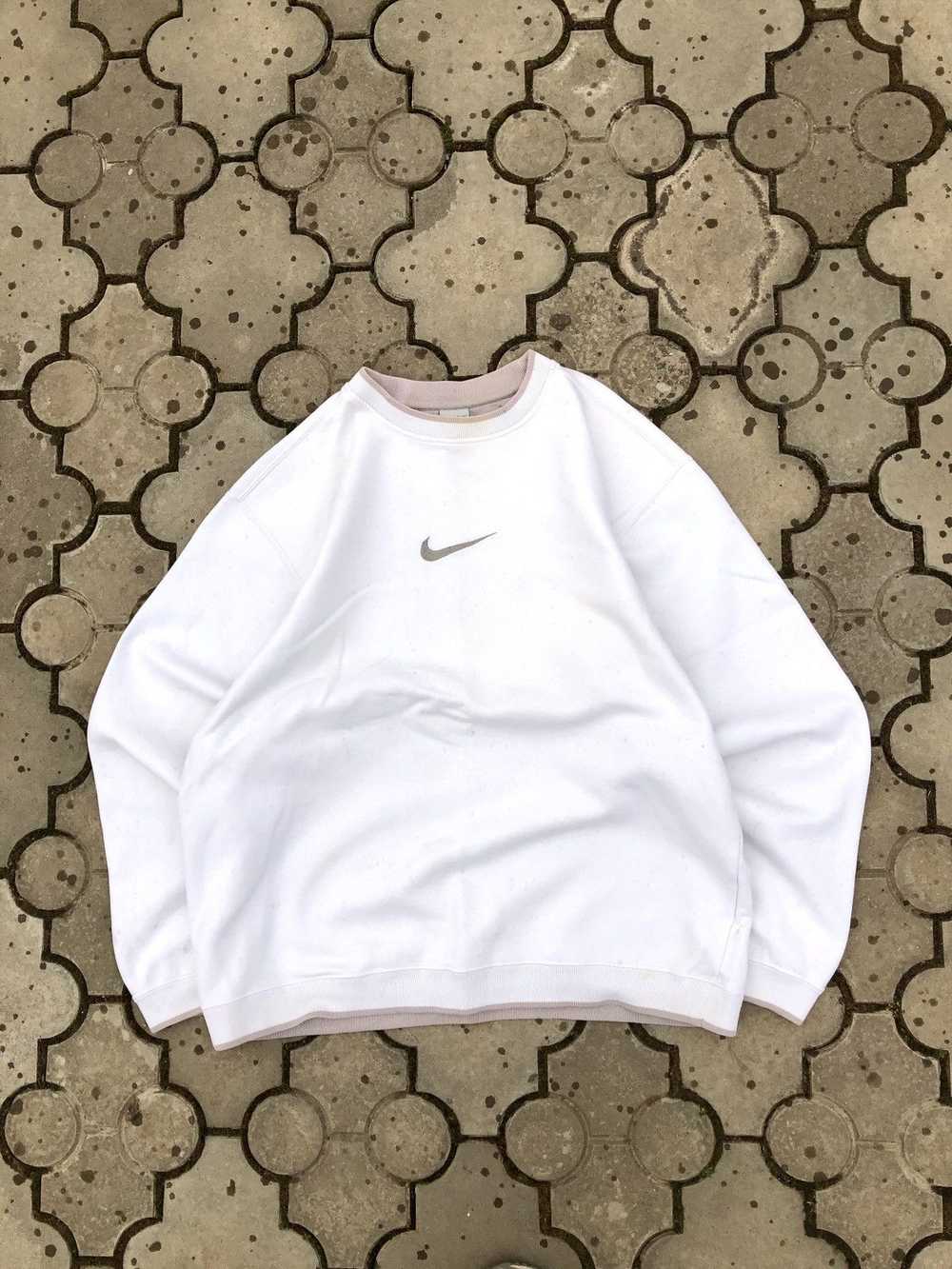 Nike × Vintage Vintage Nike Swoosh Y2K Crewneck S… - image 3