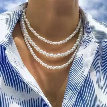 Streetwear Triple Pearl Necklace - image 1