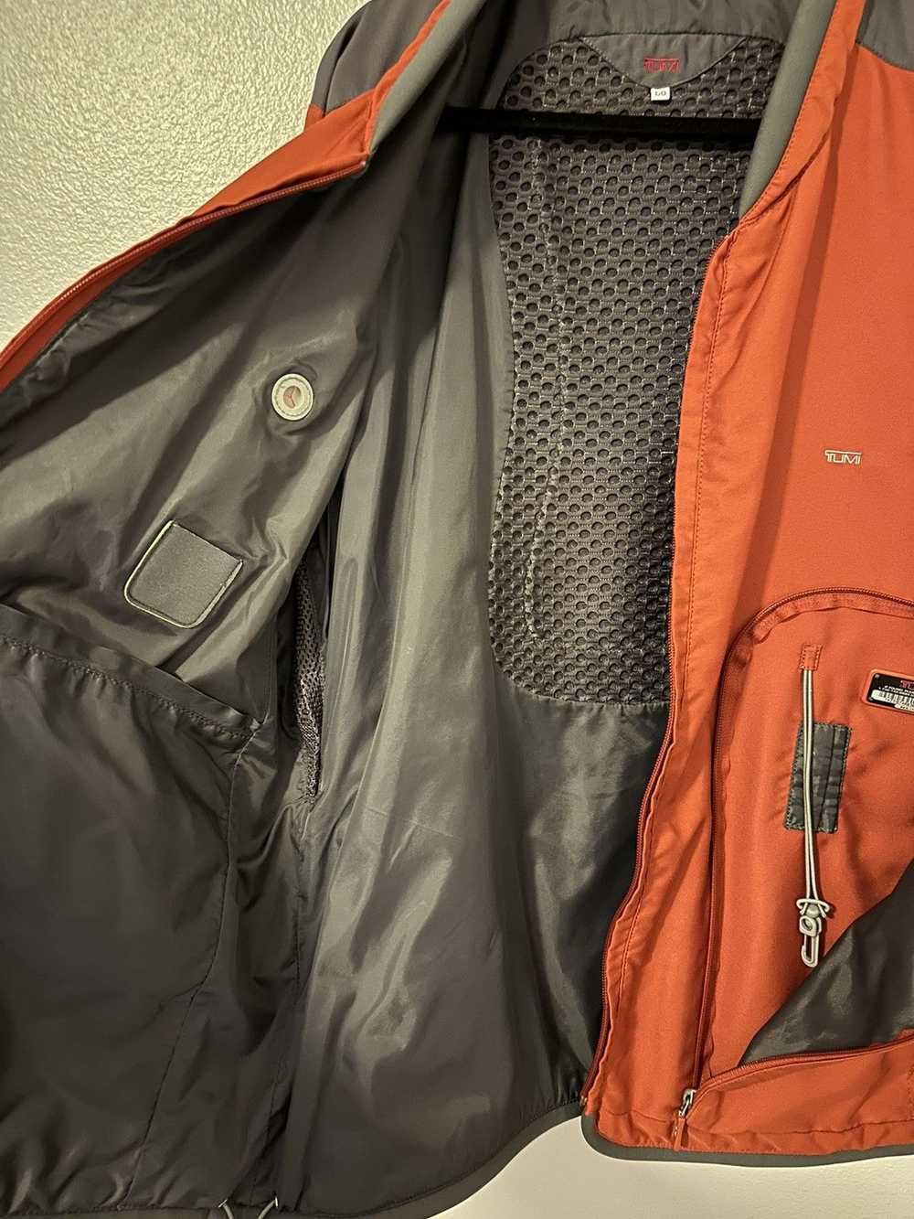 Tumi × Vintage Vintage Tumi Tech Travel jacket - image 9