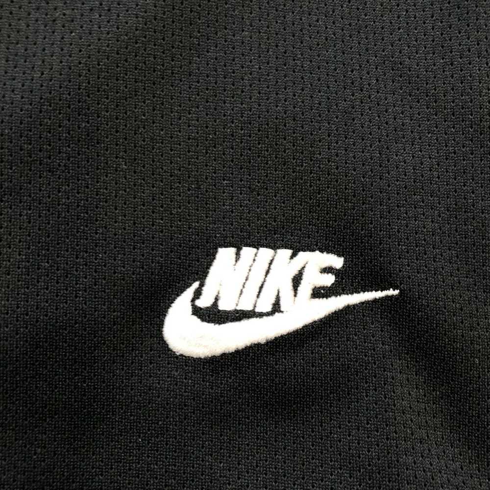 Nike × Streetwear × Vintage Nike Sportswear Short… - image 2