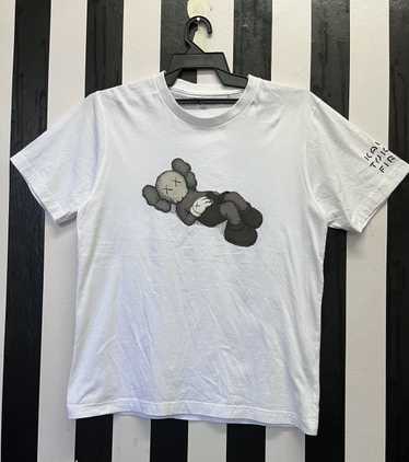 Japanese Brand × Kaws × Streetwear Limited Kaws T… - image 1