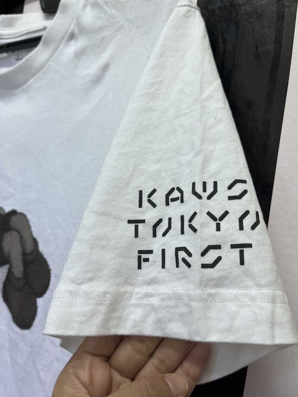 Japanese Brand × Kaws × Streetwear Limited Kaws T… - image 4