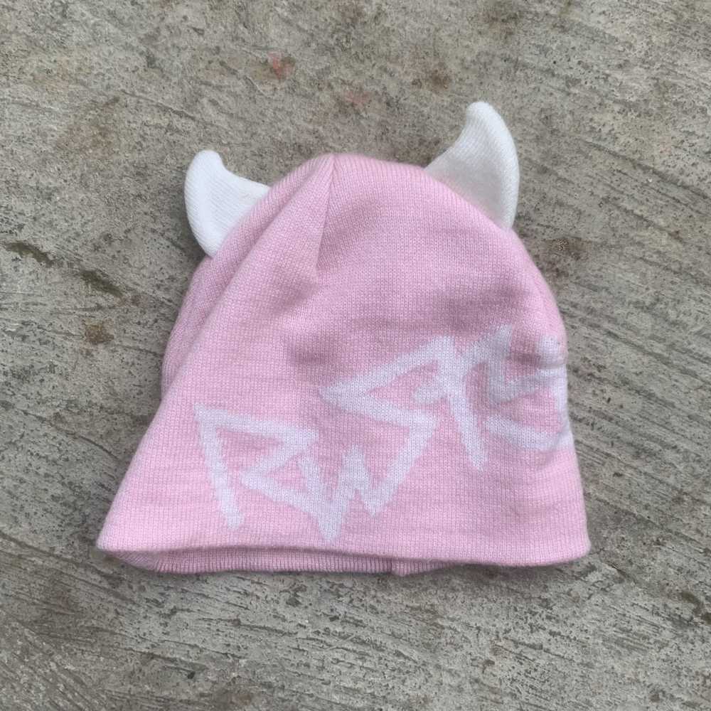 Rusty × Streetwear Rusty Devil Horn Pink Beanie H… - image 6