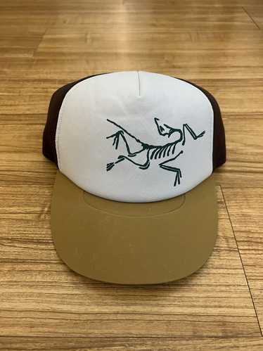 Arc'Teryx Arc’teryx logo trucker hat