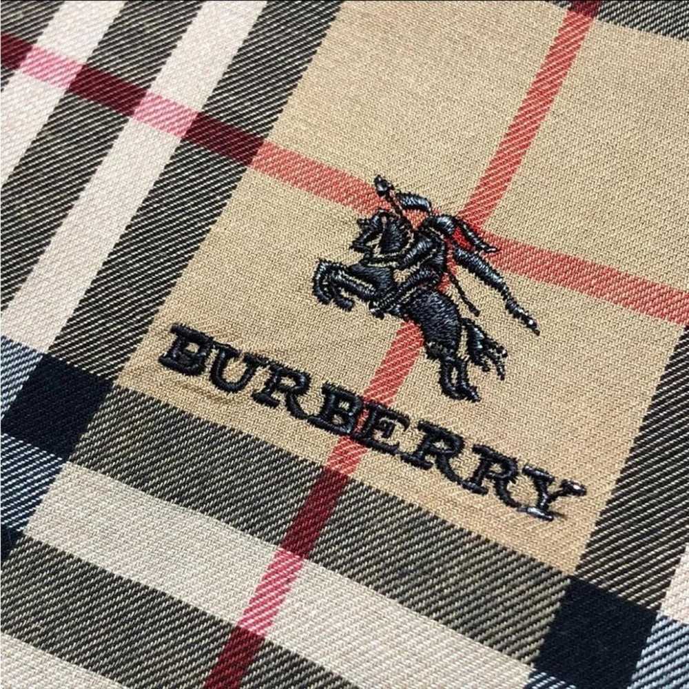 Burberry Scarf - image 7