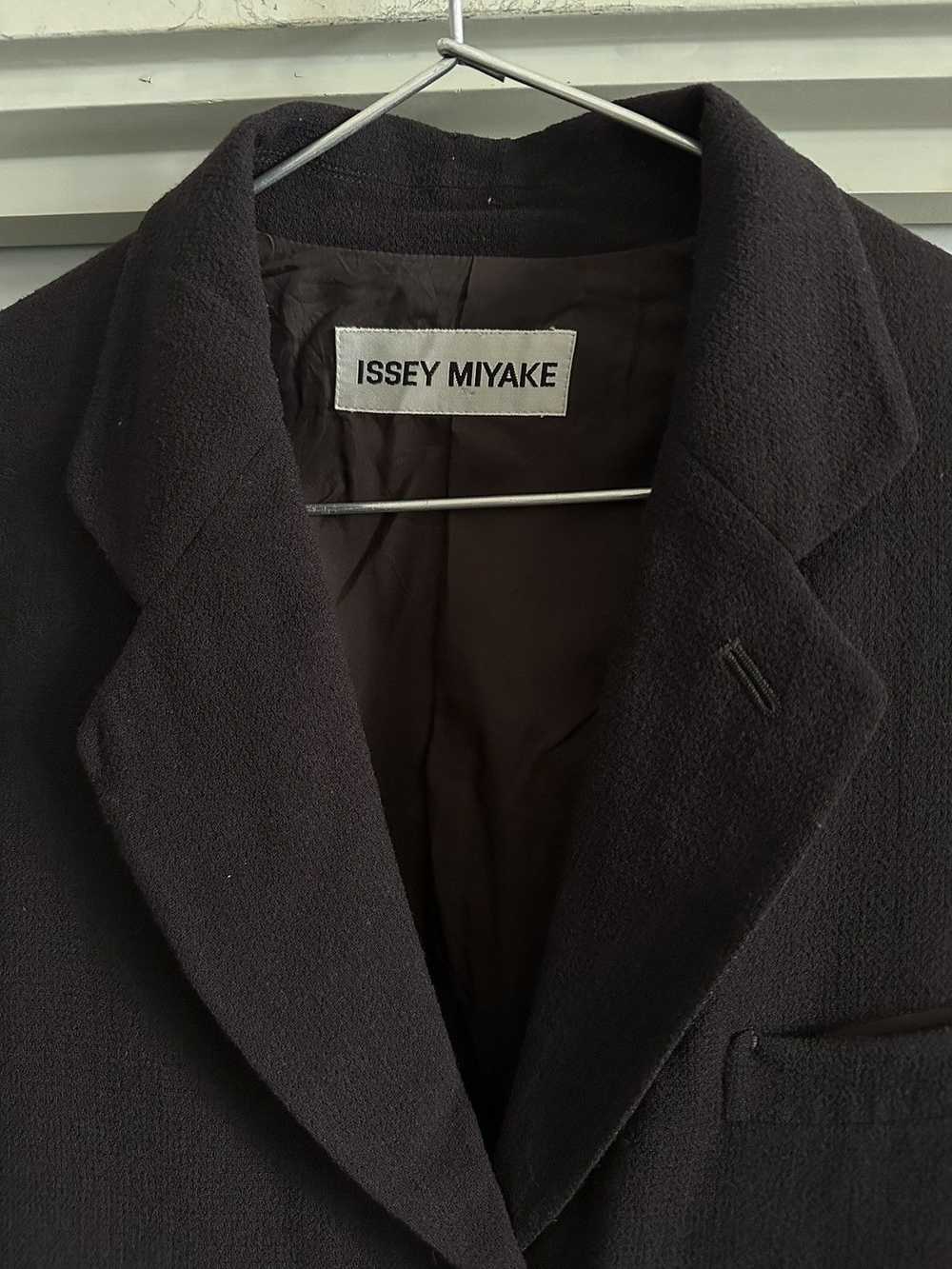 Issey Miyake SS98 Issey Miyake Brown Cupro Blazer - image 4