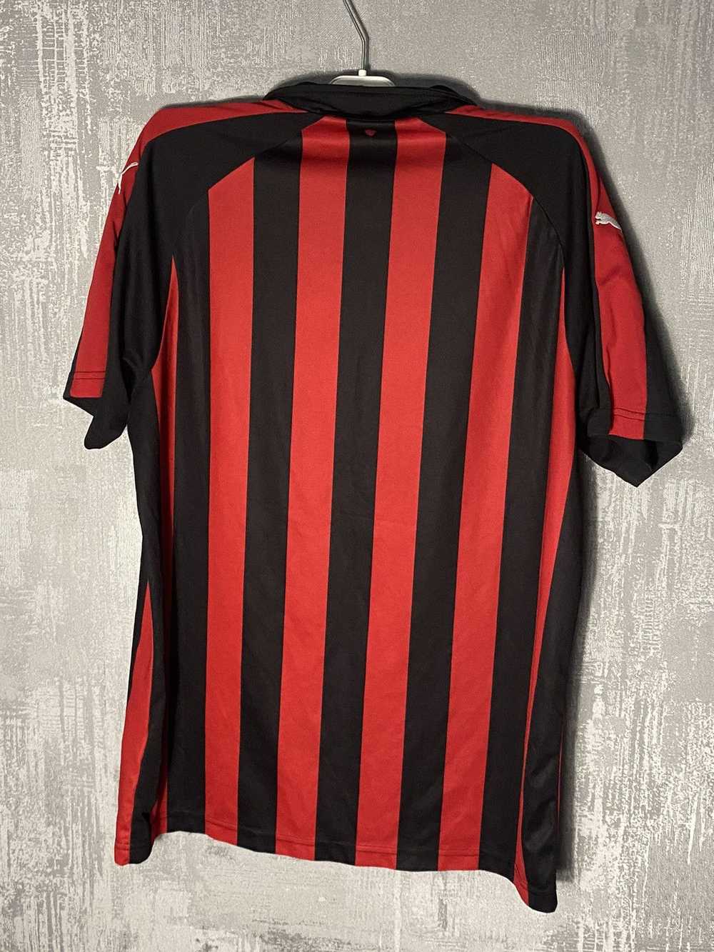 Puma × Soccer Jersey × Sportswear Vintage Milan p… - image 6