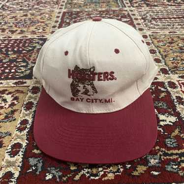 Vintage Vintage Hooters Bay City Michigan snapback