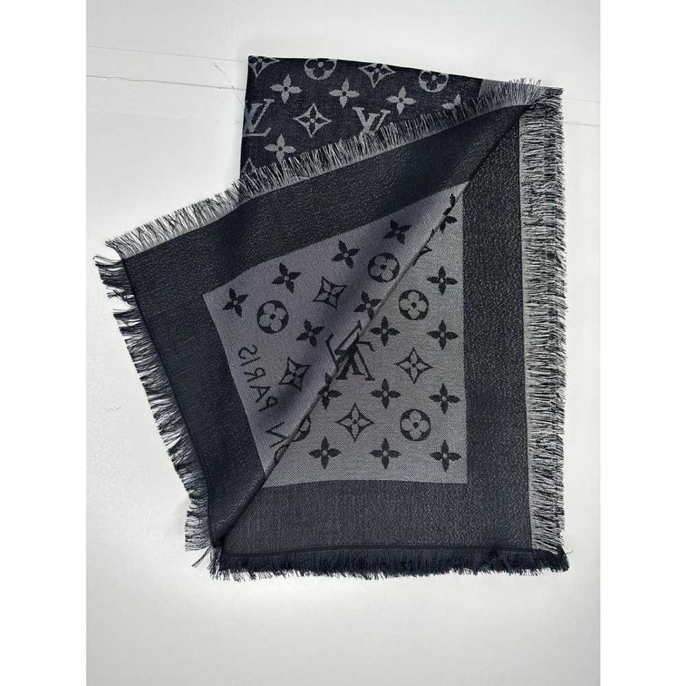 Louis Vuitton Châle Monogram shine silk scarf - image 3