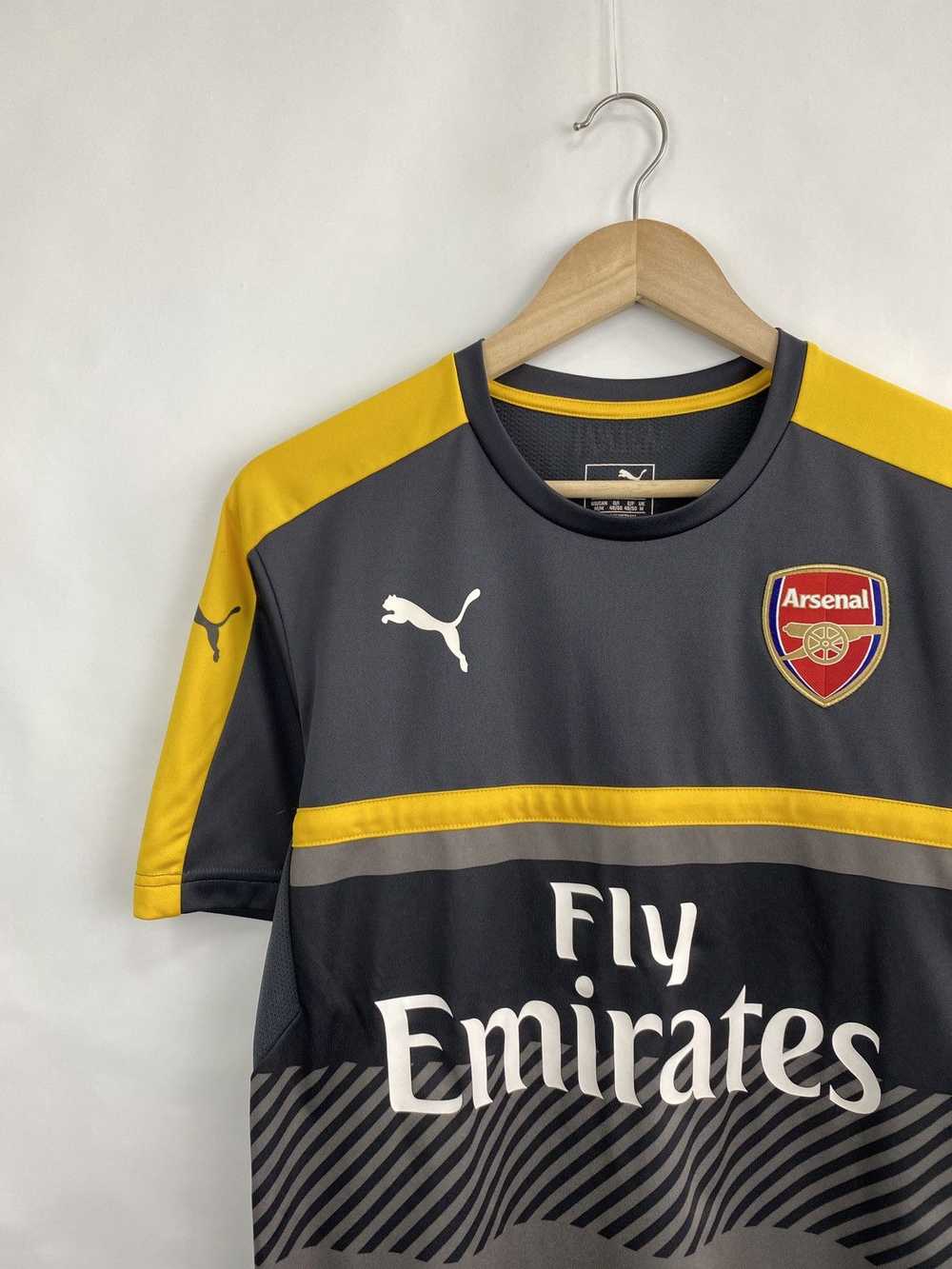 Jersey × Puma × Soccer Jersey Y2K Arsenal Puma So… - image 2