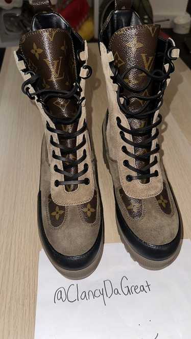 Louis Vuitton Louis Vuitton Lace up suede Boot