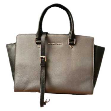 Michael Kors Selma leather handbag