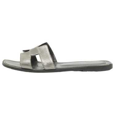 Hermès Patent leather sandal