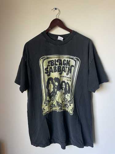 Vintage 2004 black sabbath y2k rock tee