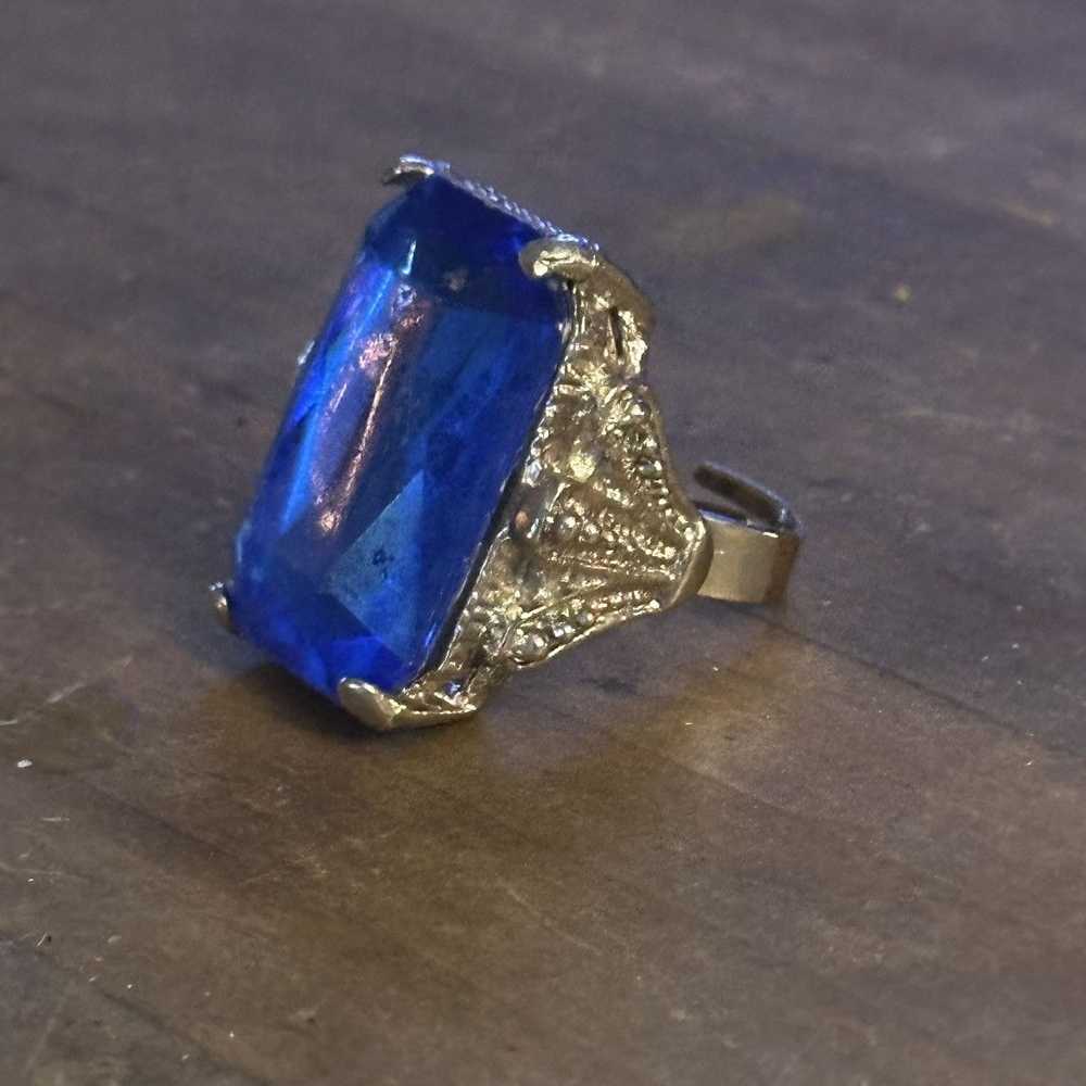 Vintage Vintage large blue gemstone cocktail ring - image 6