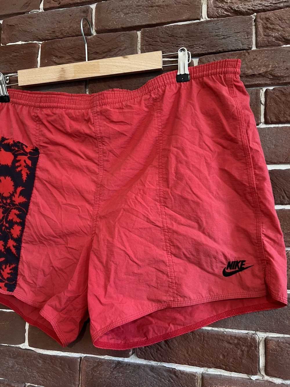 Nike Vintage 90s Swoosh Shorts Rare Red Red Stree… - image 3