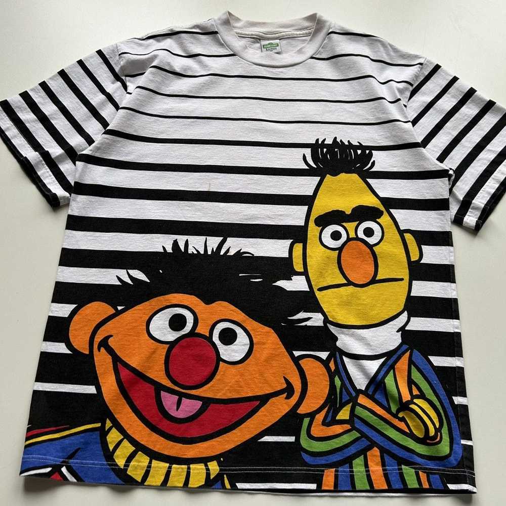 Vintage 1990s Bert & Ernie Sesame Street AOP Grap… - image 2