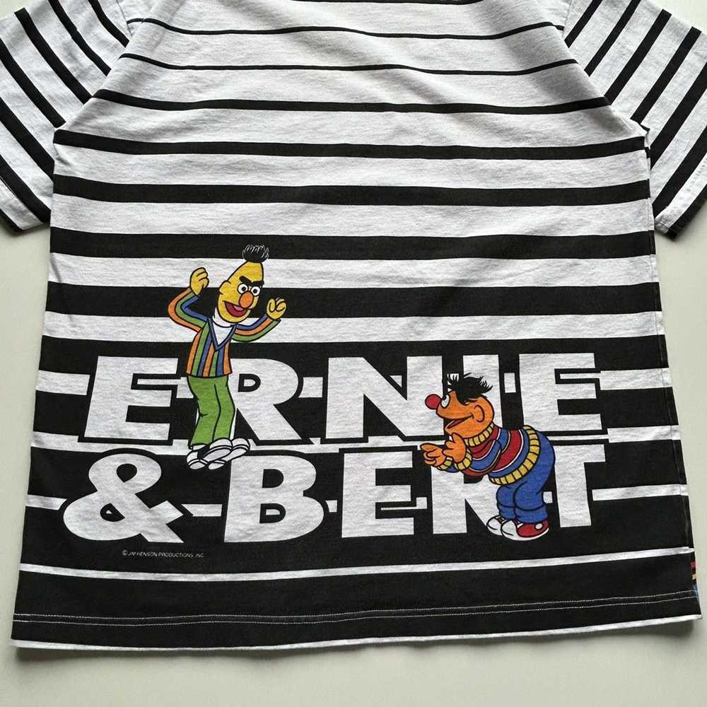 Vintage 1990s Bert & Ernie Sesame Street AOP Grap… - image 4