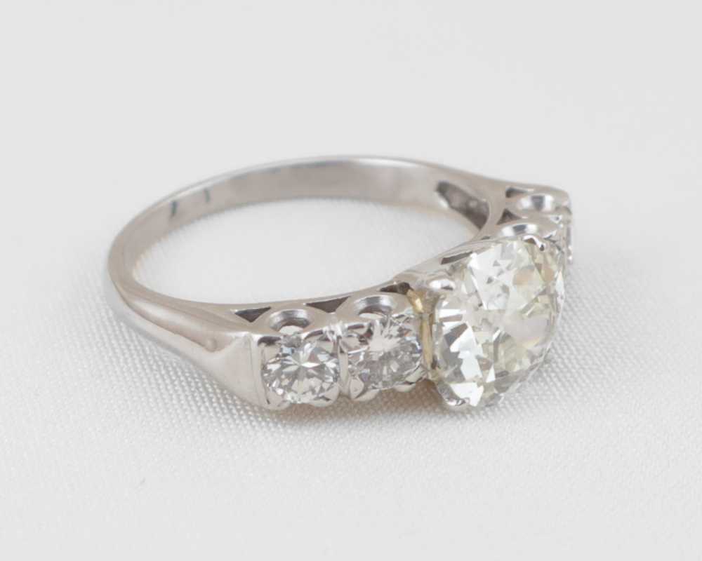 Midcentury Diamond & Platinum Engagement Ring - image 2