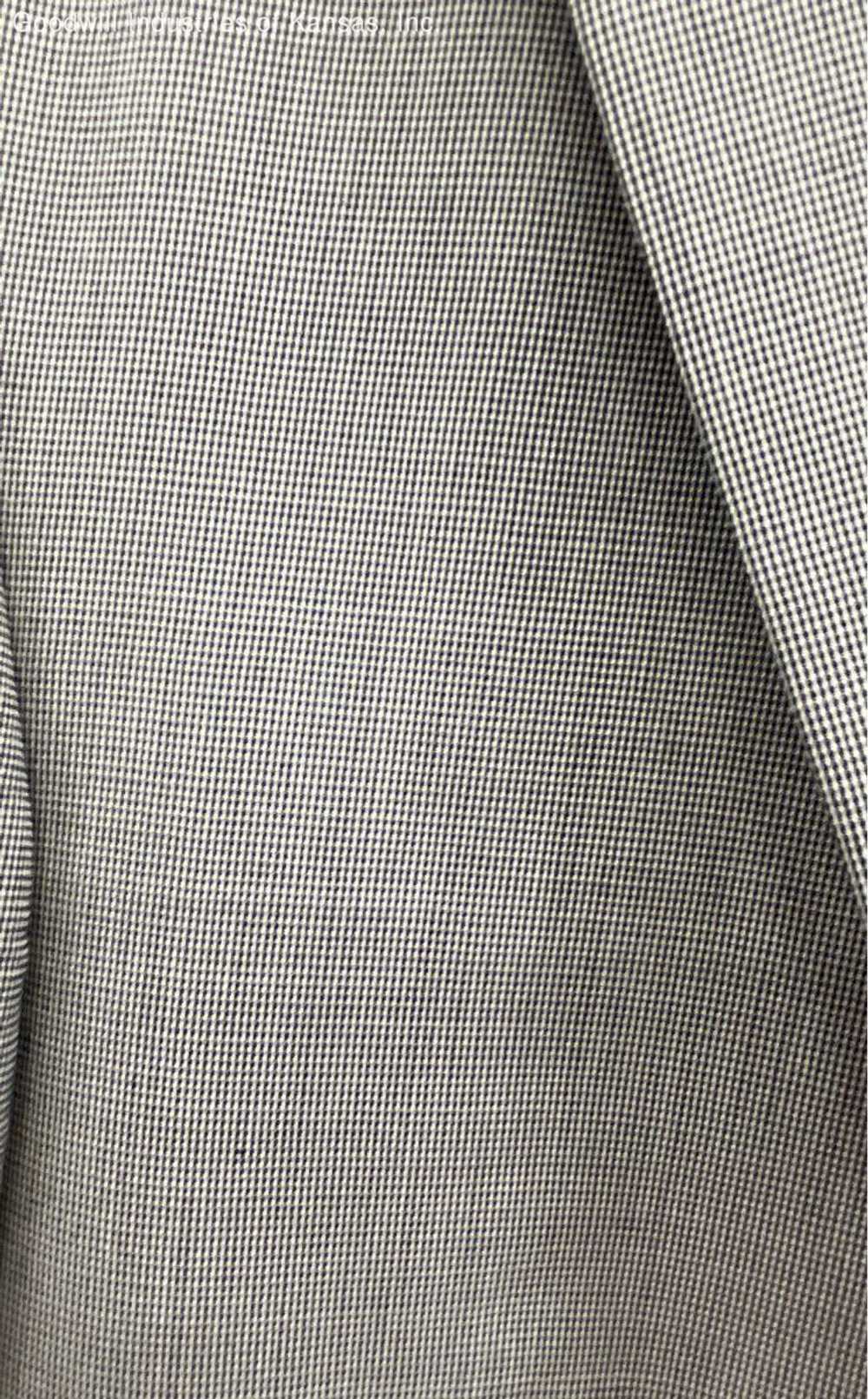 Jos A. Bank Gray Suit Jacket/Blazer - Size 41R - image 4