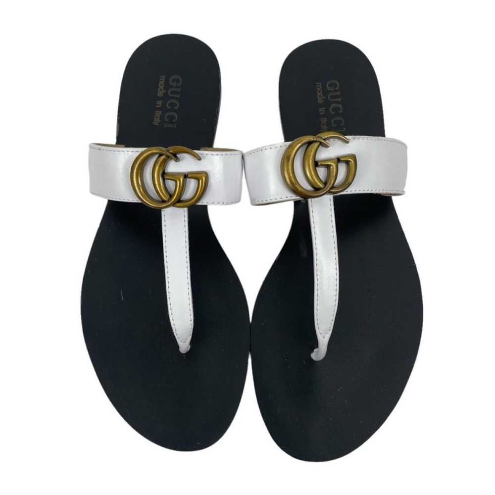 Gucci Double G leather sandal - image 2