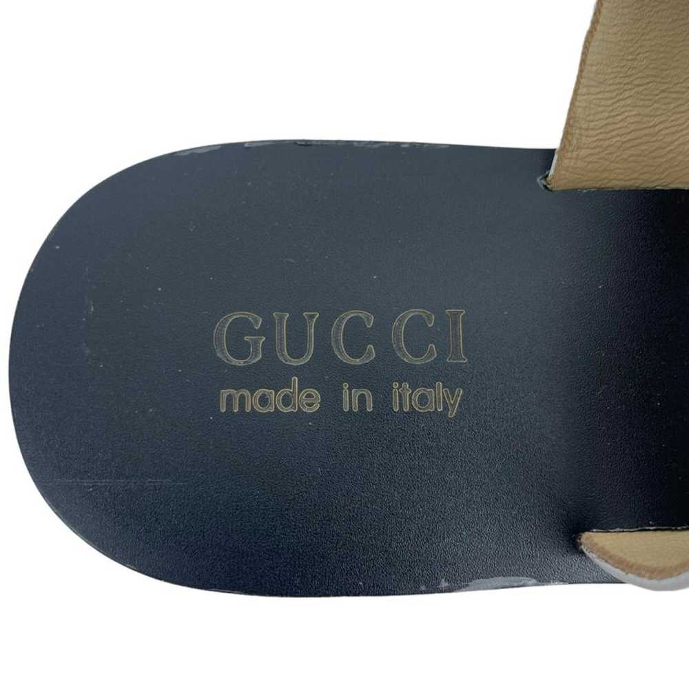 Gucci Double G leather sandal - image 9