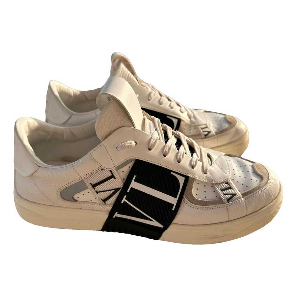 Valentino Garavani Vl7N leather low trainers - image 1