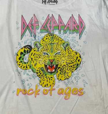 Designer Def Leppard PreOwned Large Band TShirt