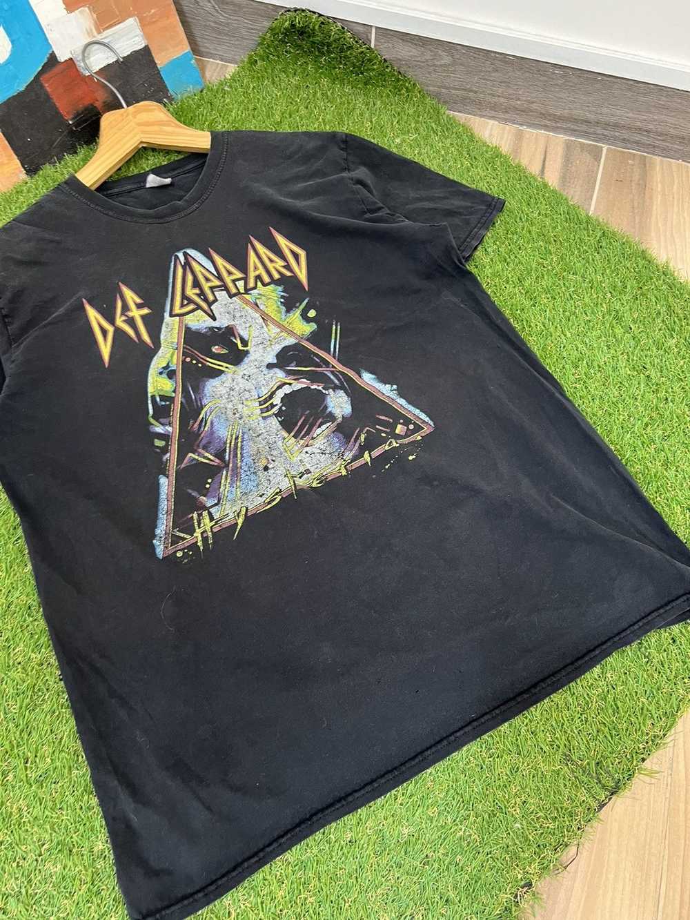 Band Tees × Def Leppard Def Leppard Basic Logo Li… - image 4