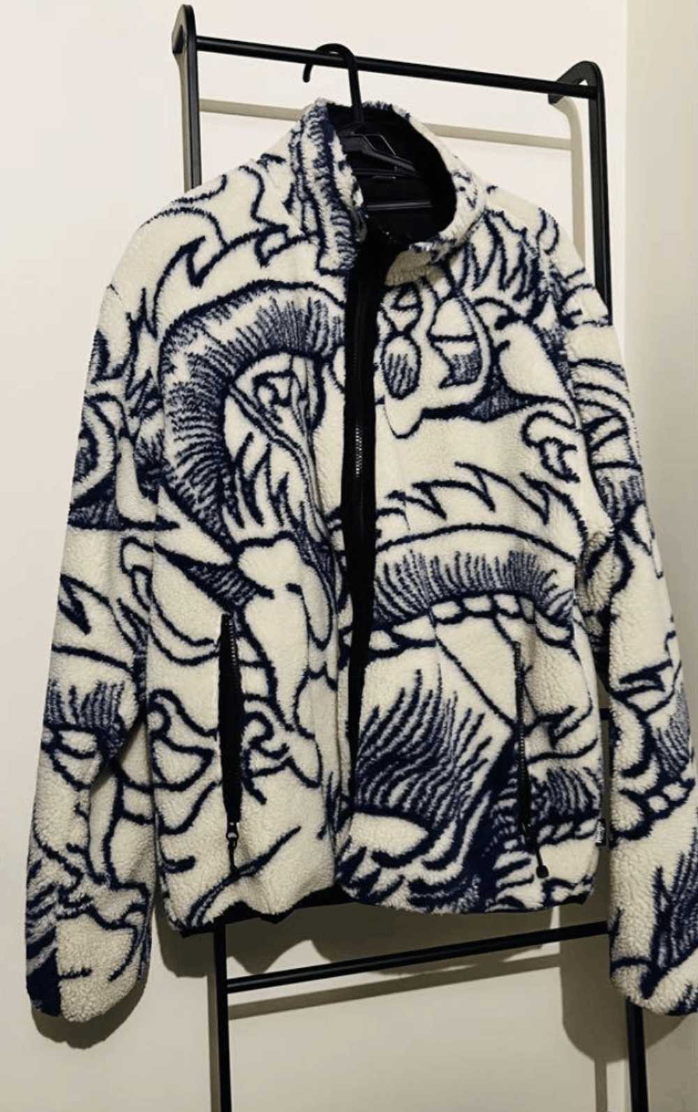 Stussy Stussy Dragon Sherpa Reversible Jacket Blu… - image 1