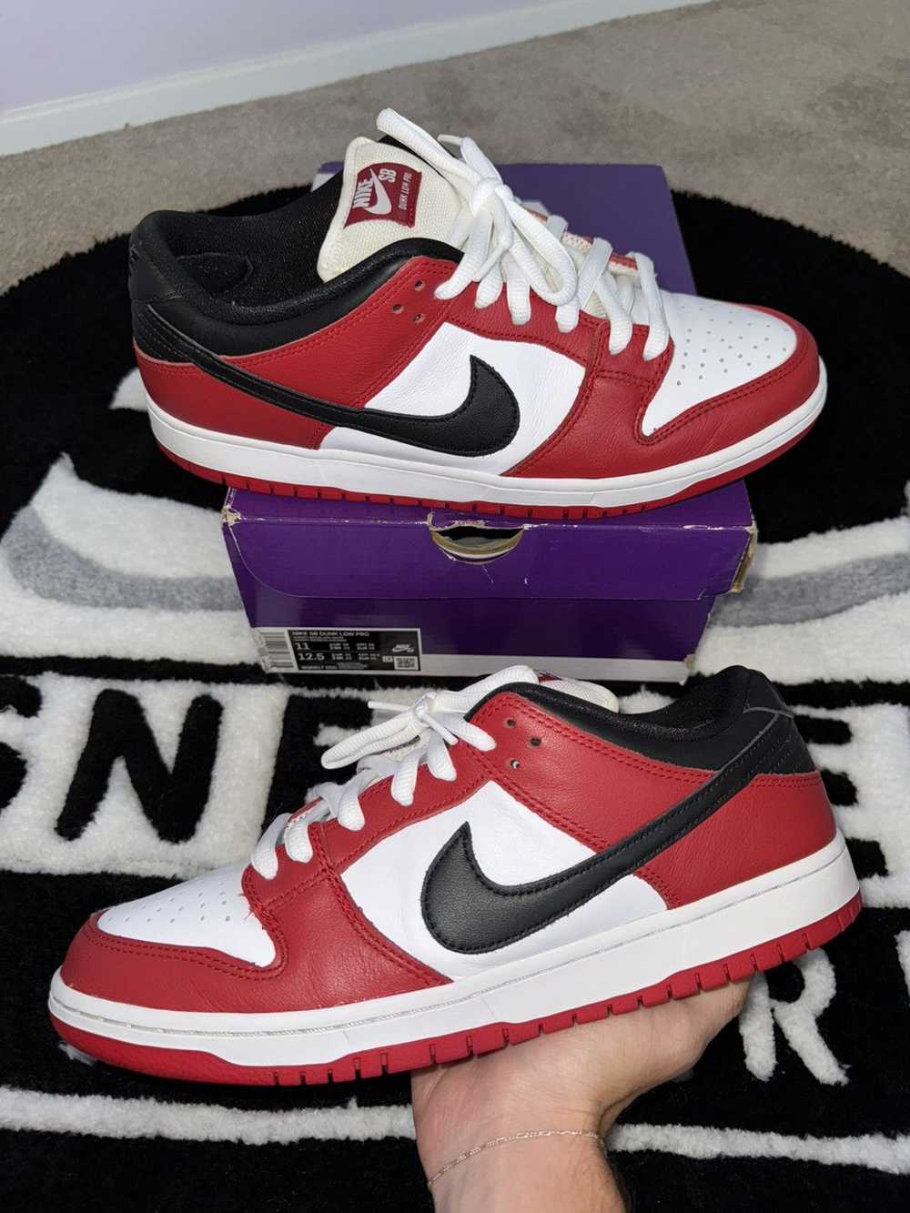 Nike Nike Dunk SB Chicago 2020 (Size 11) - image 1