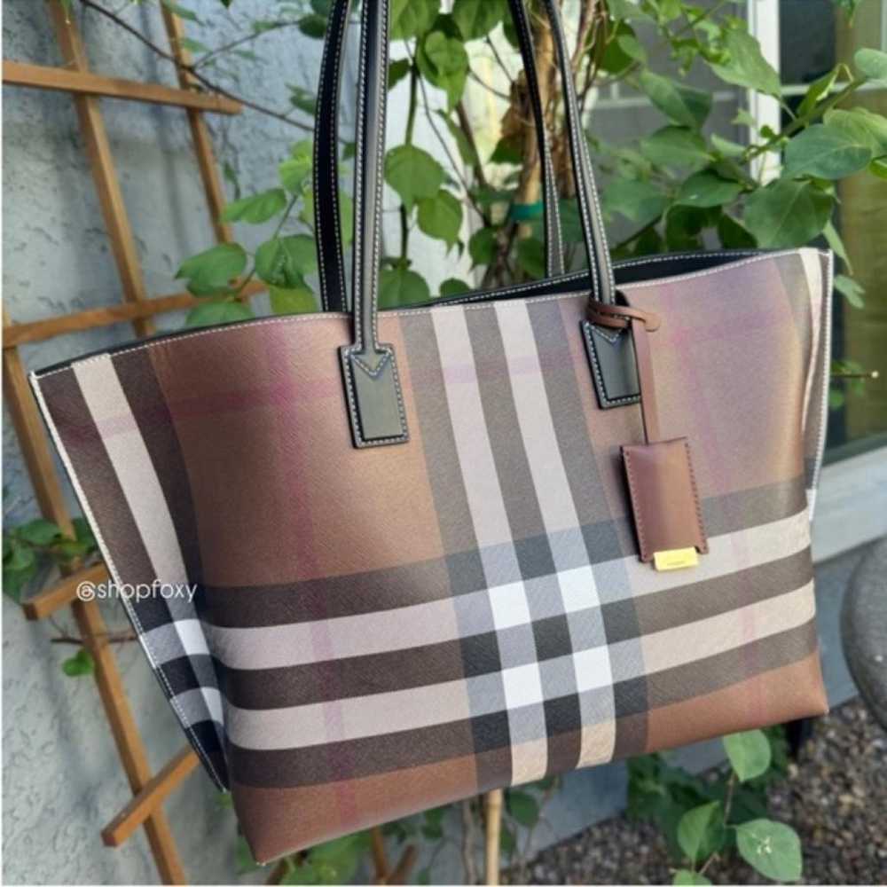 Burberry Leather tote - image 2