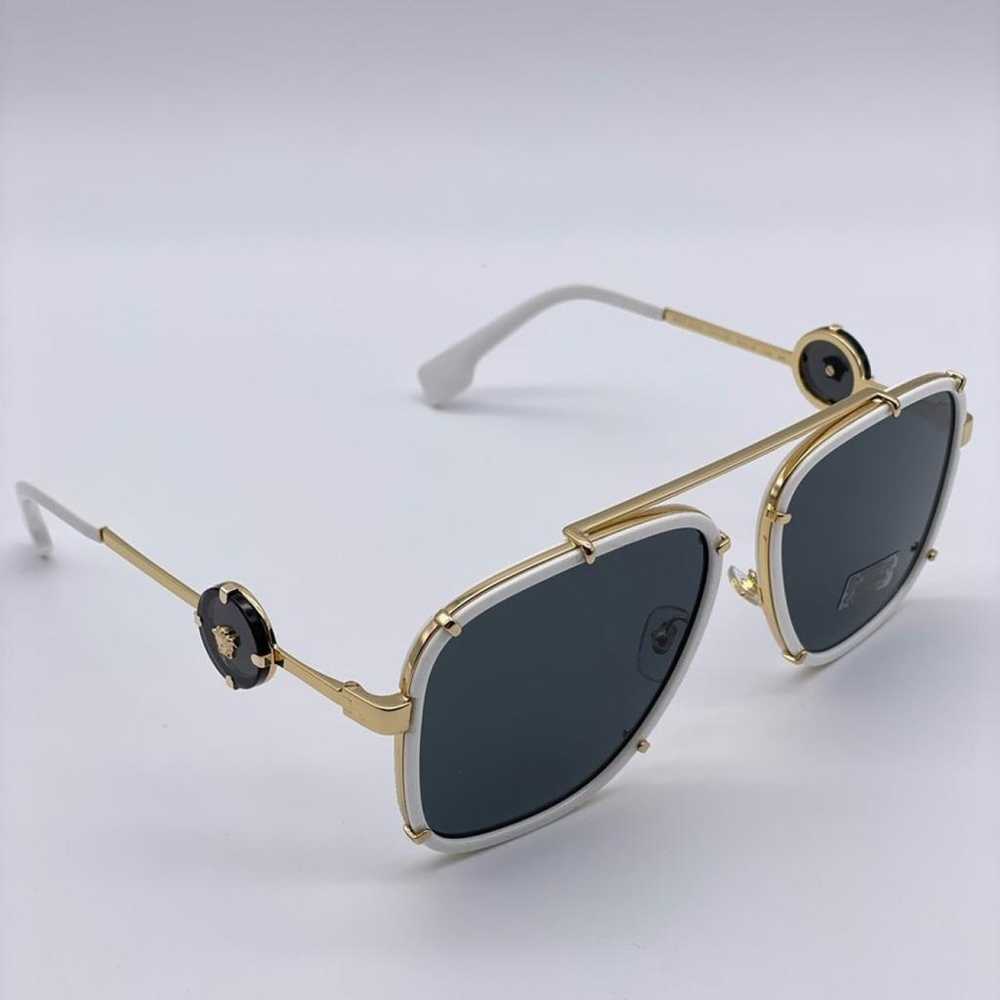 Versace Oversized sunglasses - image 4