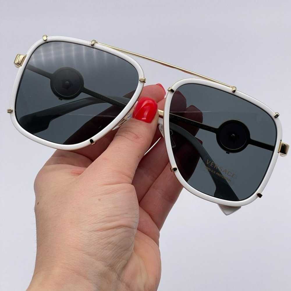 Versace Oversized sunglasses - image 6