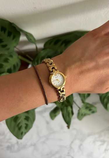 Vintage Womens Gold Accurist Quartz Watch