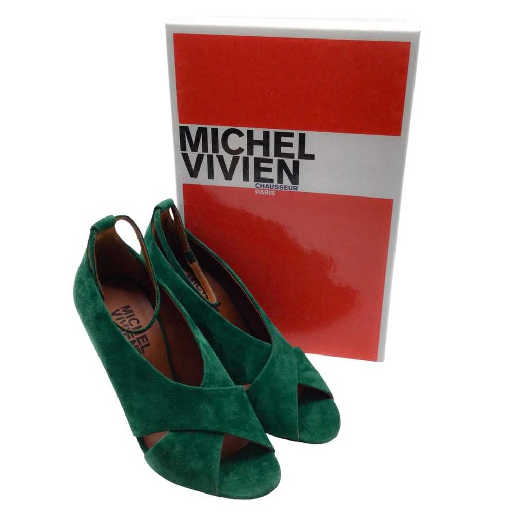 Michel Vivien Sandal - image 8