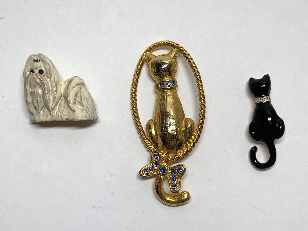 Vintage Enamel Carolee Cat & E.Pearl Dog Pins Lot… - image 1