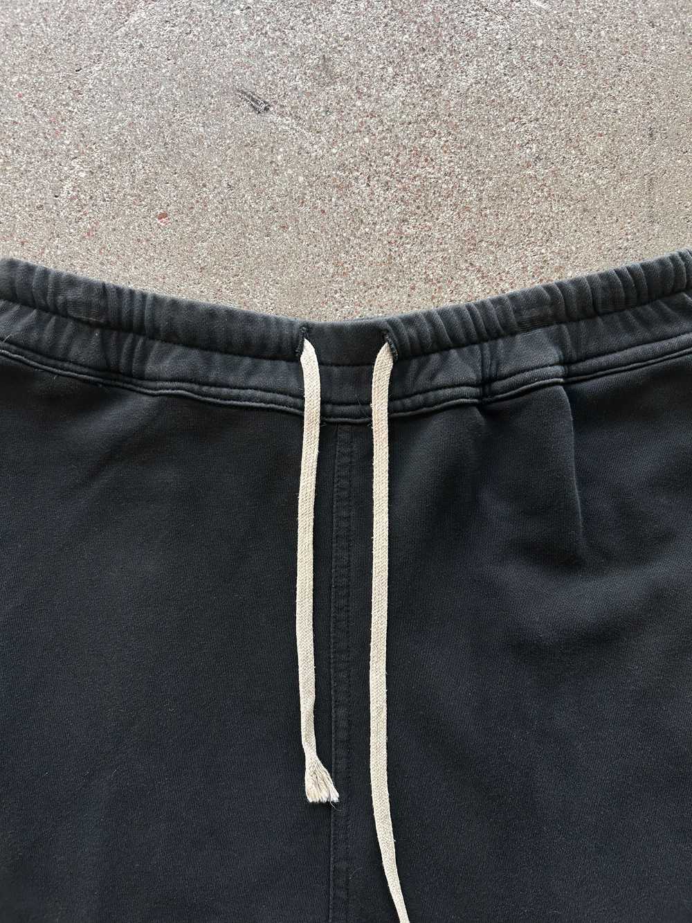 Rick Owens × Rick Owens Drkshdw Faded Pod Shorts - image 3