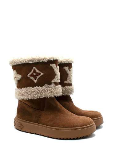 Managed by hewi Louis Vuitton Tan Suede Snowdrop B