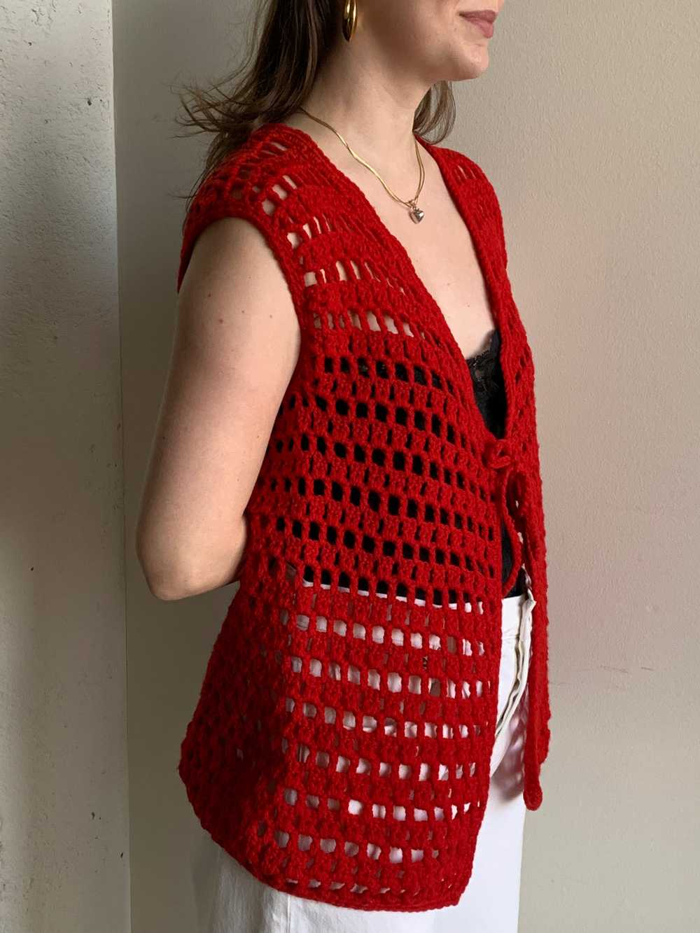 Red crochet sweater vest - image 3