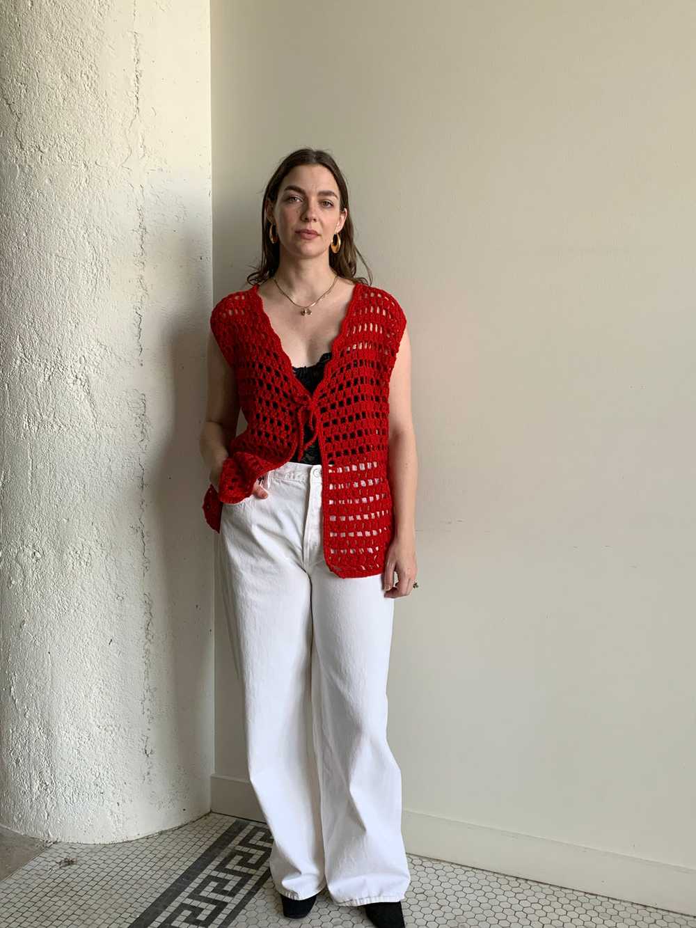 Red crochet sweater vest - image 5